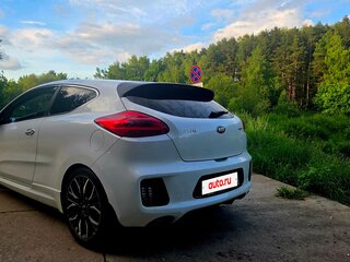 2015 Kia Ceed GT I Рестайлинг, белый, 1070000 рублей, вид 3