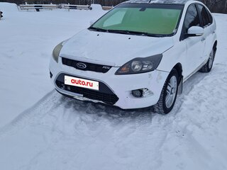 2010 Ford Focus II Рестайлинг, белый, 380000 рублей, вид 1