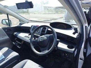 2009 Honda Freed I, серебристый, 950000 рублей, вид 4