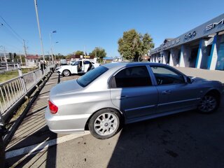 2006 Hyundai Sonata ТагАЗ IV (EF) Рестайлинг, серебристый, 600000 рублей, вид 4