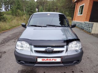 2012 Chevrolet Niva I Рестайлинг, серый, 600000 рублей, вид 1