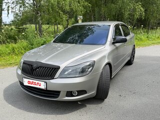 2010 Skoda Octavia Czech market II (A5) Рестайлинг, серый, 720000 рублей, вид 4