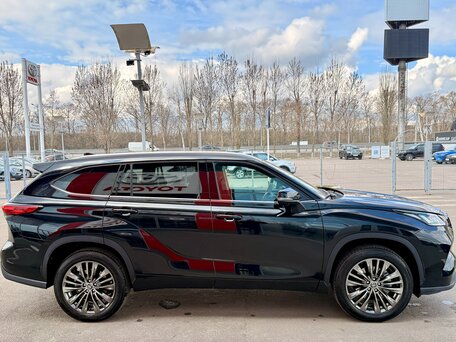 2026 Toyota Highlander IV (XU70), чёрный, 5500000 рублей, вид 4