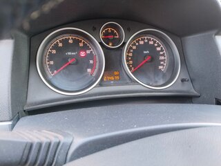 2011 Opel Astra H Рестайлинг, серый, 485000 рублей, вид 4
