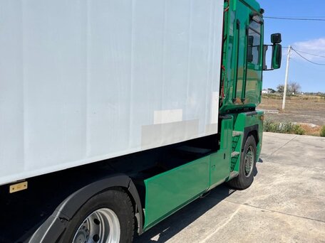 2001 Renault Magnum, зелёный, 3500000 рублей, вид 3