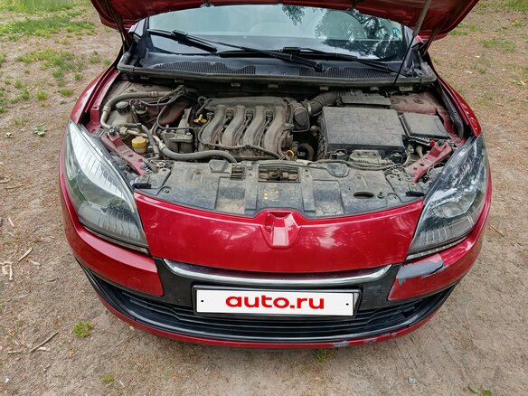 2012 Renault Megane III Рестайлинг, красный, 780000 рублей - вид 10