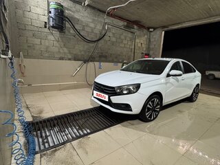 2021 Lada (ВАЗ) Vesta I, белый, 780000 рублей, вид 2