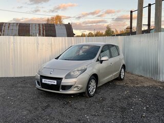 2011 Renault Scenic III, бежевый, 570000 рублей, вид 1