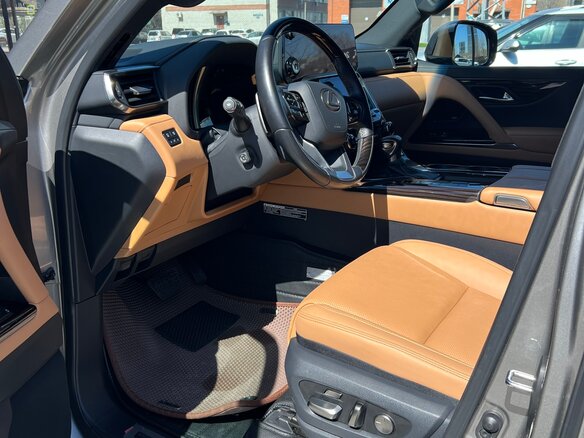 2023 Lexus LX 600 IV, серый, 17500000 рублей - вид 6