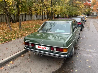 1981 Mercedes-Benz W123 300, зелёный, 380000 рублей, вид 4