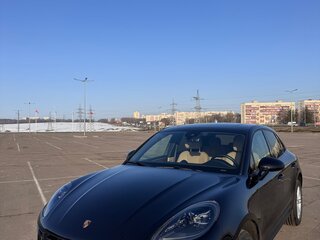 2022 Porsche Macan I Рестайлинг 2, чёрный, 4100000 рублей, вид 1