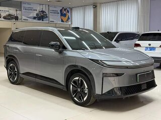 2025 Toyota bZ3X 58.3 kWh, серый, 2980008 рублей, вид 3