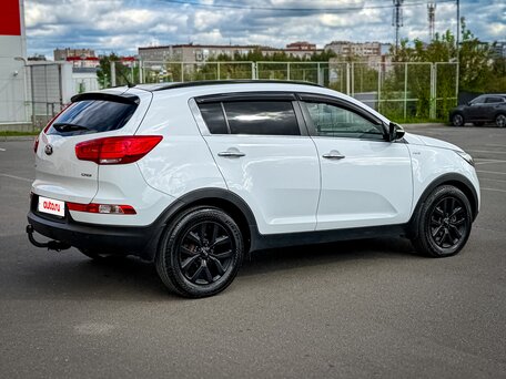 2014 Kia Sportage III Рестайлинг, белый, 1520000 рублей, вид 5