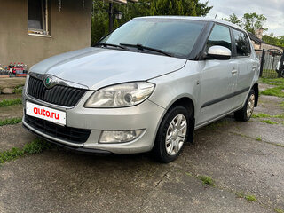 2012 Skoda Fabia II Рестайлинг, серебристый, 525000 рублей, вид 2