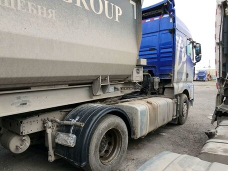 2023 Sinotruk Sitrak C7H, синий, 2720450 рублей, вид 3