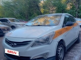 2015 Hyundai Solaris I Рестайлинг, белый, 420000 рублей, вид 1