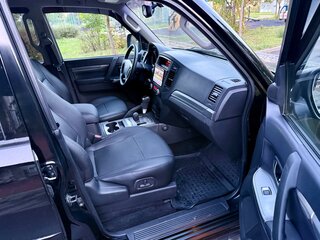 2012 Mitsubishi Pajero IV Рестайлинг 1, чёрный, 2290000 рублей, вид 5