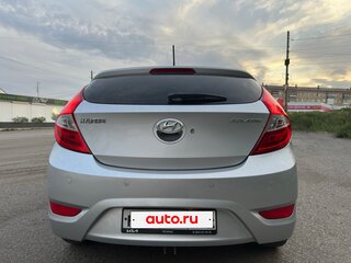 2012 Hyundai Solaris I, серебристый, 685000 рублей, вид 4