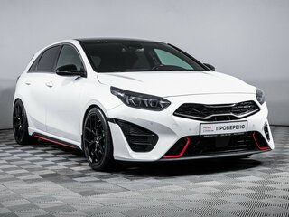 2021 Kia Ceed III Рестайлинг, белый, 2149000 рублей, вид 3