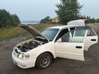 1998 Toyota Corolla VIII (E110) Рестайлинг, белый, 285000 рублей, вид 1