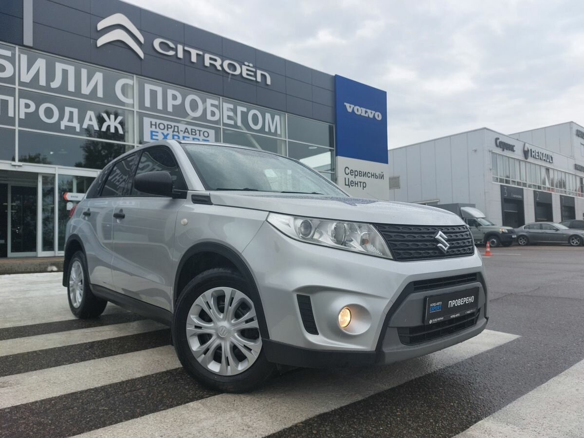 Открыть фотографии: Suzuki Vitara II