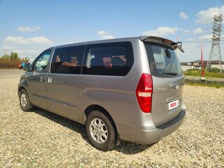 2011 Hyundai Grand Starex I, серый, 1600000 рублей, вид 4