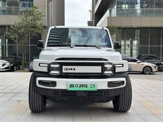 2025 iCar V23 81.76 kWh, белый, 3400000 рублей, вид 3