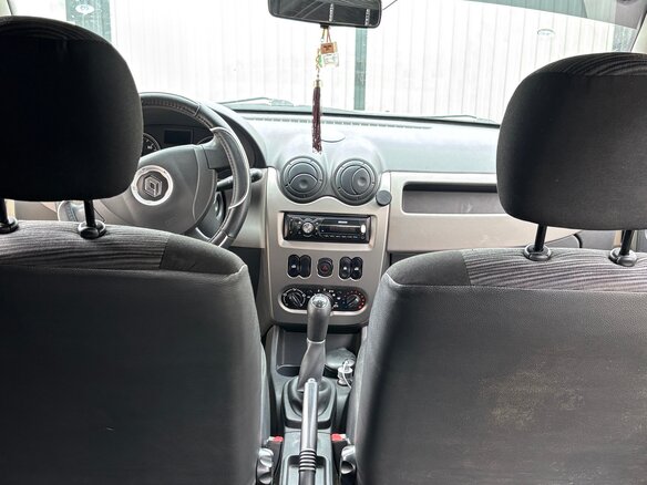 2013 Renault Sandero I, бежевый, 620000 рублей - вид 3
