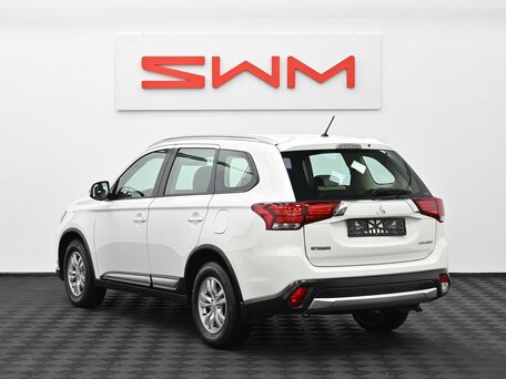 2016 Mitsubishi Outlander III Рестайлинг 2, белый, 1515000 рублей, вид 4