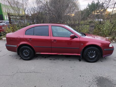 2008 Skoda Octavia I (A4) Рестайлинг, пурпурный, 320000 рублей, вид 4