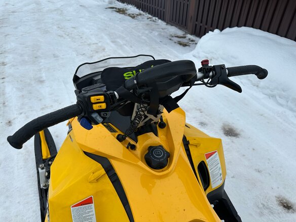 2008 BRP Ski-Doo Summit 800, жёлтый, 580000 рублей - вид 6