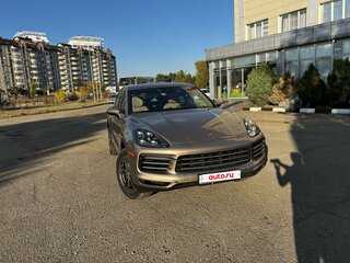 2018 Porsche Cayenne III, коричневый, 8250000 рублей, вид 4