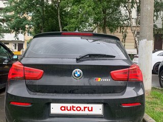 2016 BMW 1 серии 118i II (F20/F21) Рестайлинг, чёрный, 1400000 рублей, вид 5