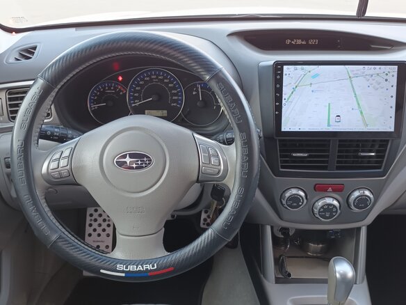 2010 Subaru Forester III, серый, 1200000 рублей - вид 9
