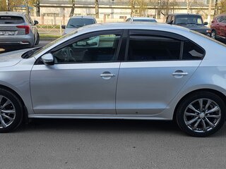 2014 Volkswagen Jetta VI, серебристый, 735000 рублей, вид 3