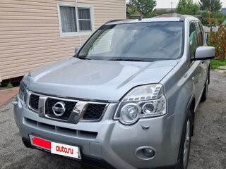 2014 Nissan X-Trail II Рестайлинг, серебристый, 1445000 рублей, вид 1