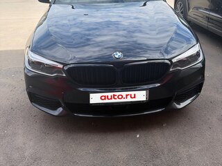 2020 BMW 5 серии 530i xDrive VII (G30/G31/G38), чёрный, 4200000 рублей, вид 3