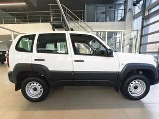 2026 Lada (ВАЗ) Niva Travel I Рестайлинг, белый, 1419000 рублей, вид 5