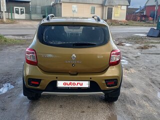 2017 Renault Sandero Stepway II, зелёный, 680000 рублей, вид 4