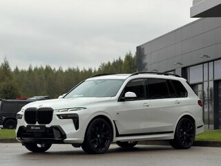 2023 BMW X7 40i I (G07) Рестайлинг, белый, 14500000 рублей, вид 4
