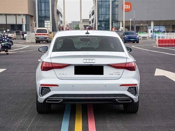 2023 Audi A3 35 TFSI IV (8Y), белый, 1730333 рублей - вид 4
