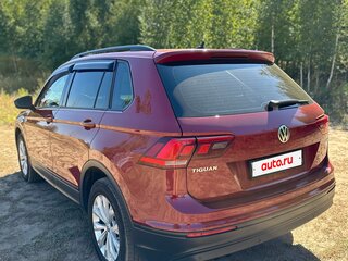 2017 Volkswagen Tiguan II, пурпурный, 1870000 рублей, вид 2
