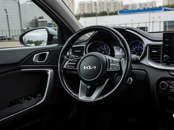 2022 Kia Ceed III Рестайлинг, серый - вид 12