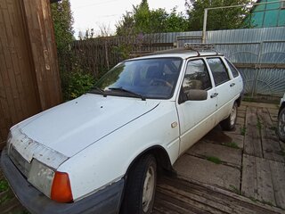 2002 Иж 2126 «Ода», белый, 60000 рублей, вид 2