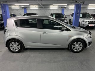 2012 Chevrolet Aveo II, серебристый, 599000 рублей, вид 4