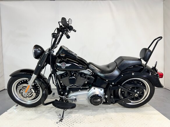 2012 Harley-Davidson Fat Boy, чёрный, 780000 рублей - вид 1