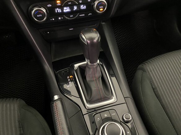 2013 Mazda 3 III (BM), белый, 1380000 рублей - вид 16