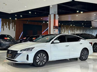 2025 Nissan Altima VI (L34) Рестайлинг, белый, 2000000 рублей, вид 1