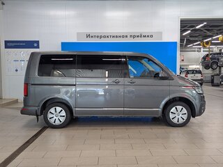 2021 Volkswagen Caravelle T6 Рестайлинг, серый, 3990000 рублей, вид 4