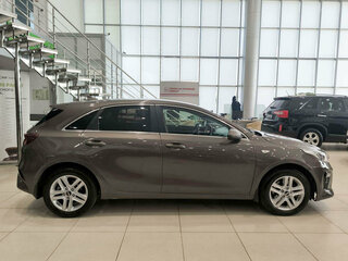 2019 Kia Ceed III, коричневый, 1199000 рублей, вид 5